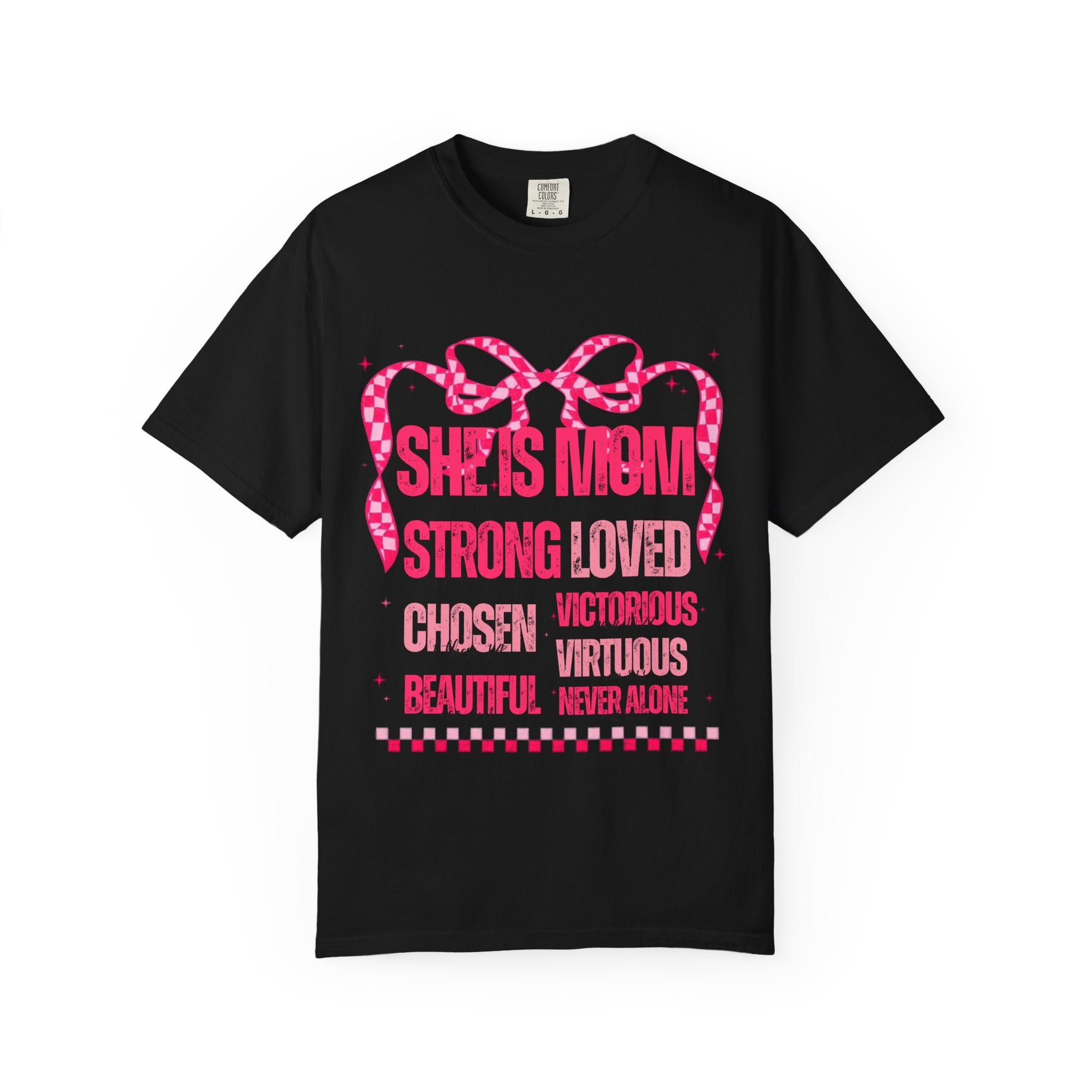 Shes a MOM Graphic Tee