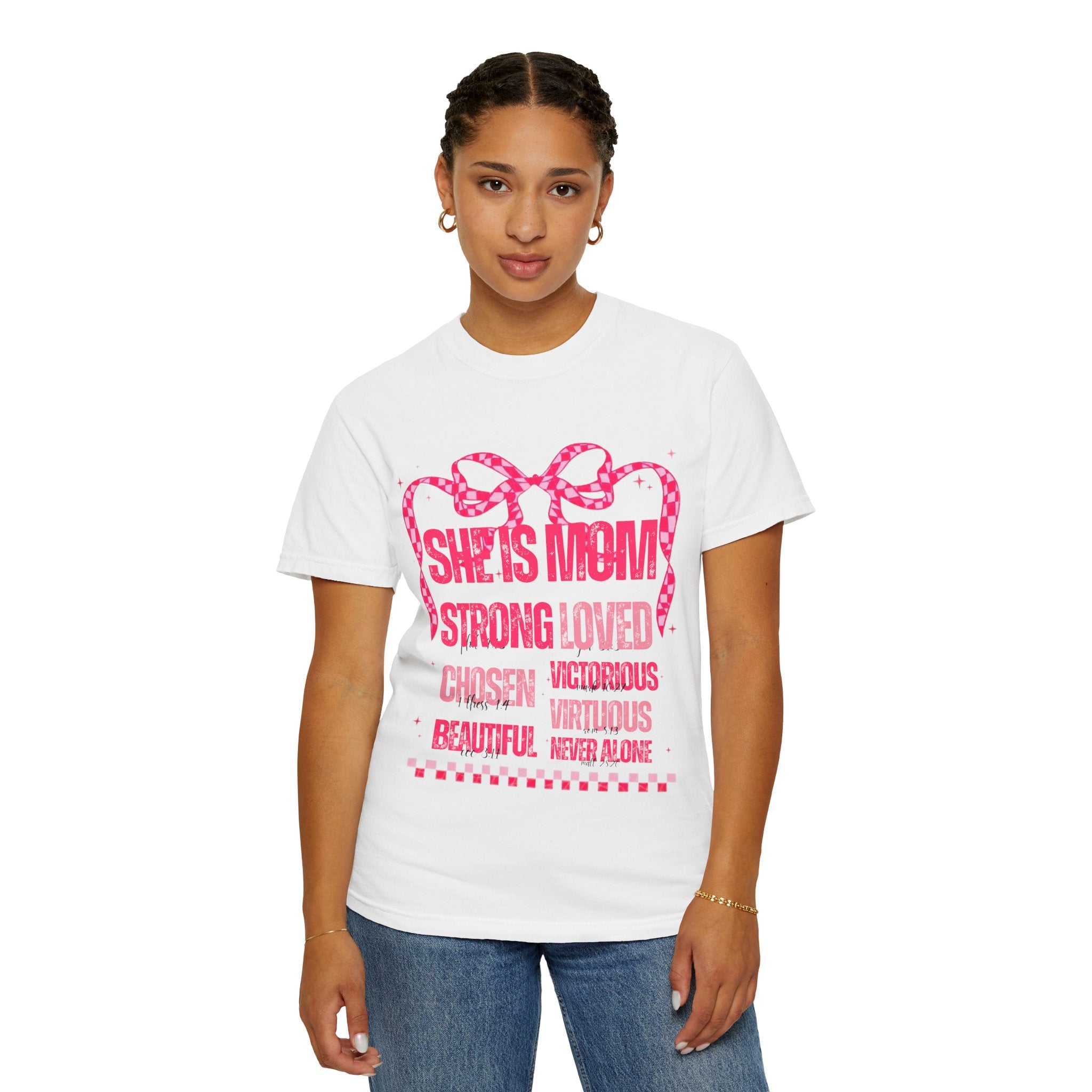 "MOM" Graphic Tee